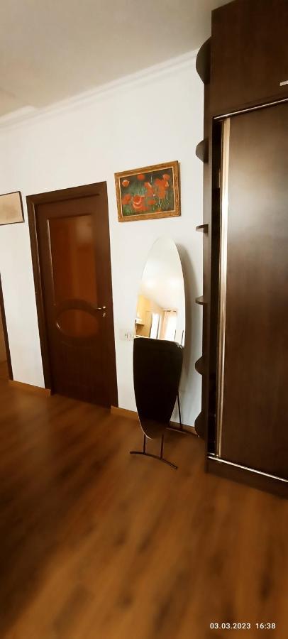Apartment On Tumanyan Street,19 Jerevan Buitenkant foto